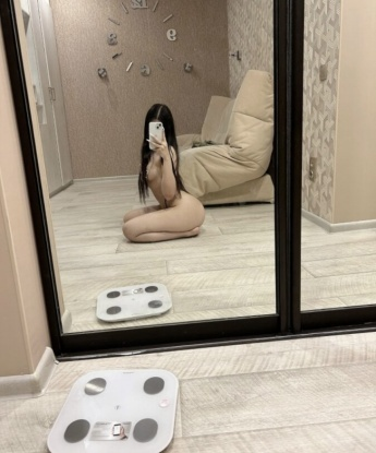 Милана, 23